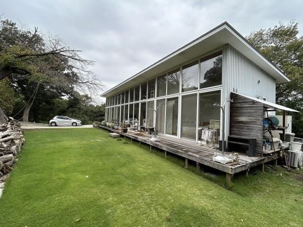 Spacious 3LDK House on 991㎡ Land in Kamakurayama - Main Image