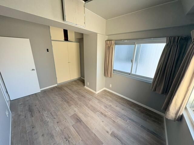 101 sqm Commercial Space for Rent in Nishi-Ogikubo, Tokyo - Thumbnail 2