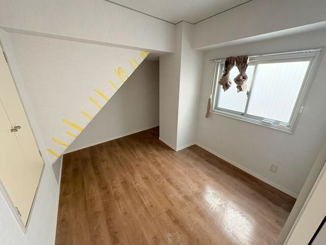 101 sqm Commercial Space for Rent in Nishi-Ogikubo, Tokyo - Thumbnail 4