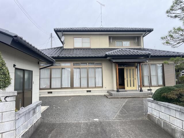 5LDK Wooden House with Large Garden in Kunimi, Fukushima - Image 7