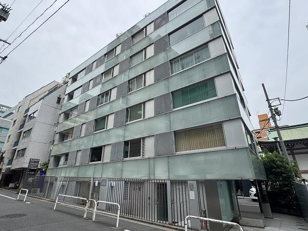 Commercial Unit for Sale in Chiyoda, Tokyo - Near Hanzomon Station - Image 1