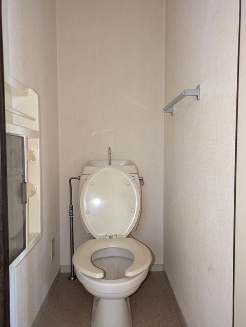 1DK Apartment for Rent in Tateyama, Chiba – 28.66 sqm - Thumbnail 2