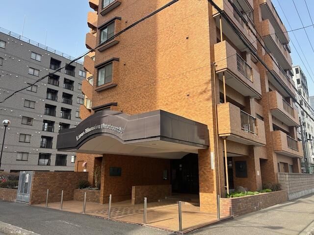 3LDK Apartment for Rent in Lions Mansion Omotesando, Sapporo - Thumbnail 2