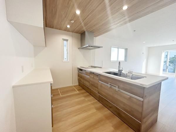 New 4LDK House in Takarazuka, Hyogo - 2025 Build, 164.34 sqm Land - Thumbnail 3