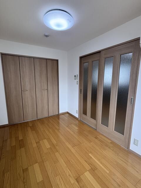 Royal Akabane Commercial Apartment Building for Sale in Kita, Tokyo - Thumbnail 3