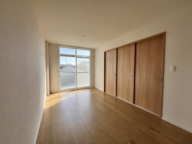 2LDK Apartment for Rent in Kohoku-ku, Yokohama - Thumbnail 2