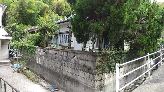 Spacious 4DK House with Large Garden in Nagasaki's Fukahori - Main Image