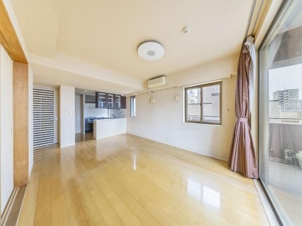3LDK Apartment for Sale in Bunkyo, Tokyo - Near Sengoku Station - Thumbnail 3