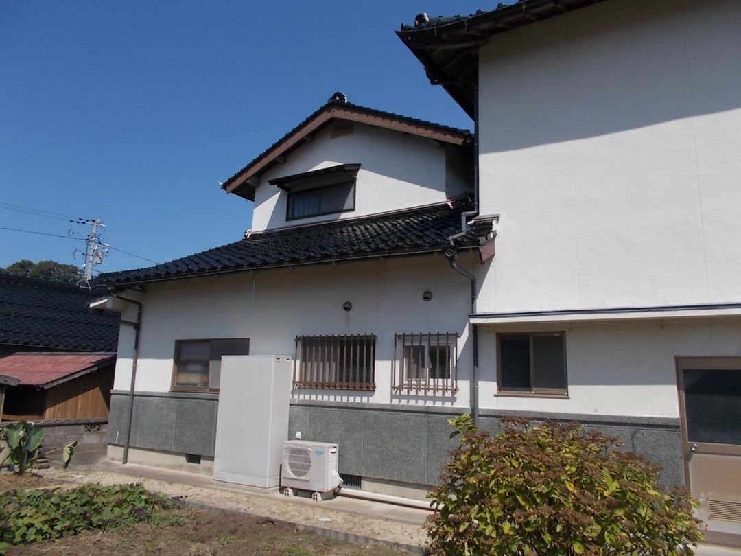 1977 8DK Wooden House for Sale in Ota City, Shimane - Thumbnail 2