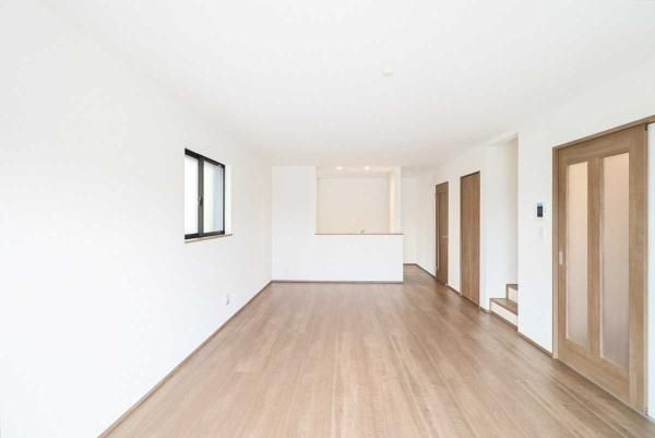 New 4LDK House for Sale in Yamato City, Kanagawa - Thumbnail 2