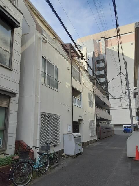 Casa Belda Apartment Building for Sale in Tachikawa, Tokyo - Thumbnail 2