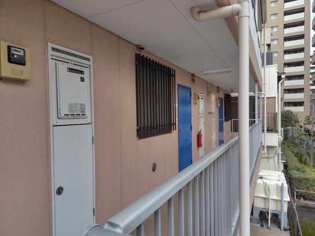 2DK Apartment for Rent in Sagamihara, Kanagawa - 37 sqm - Thumbnail 3