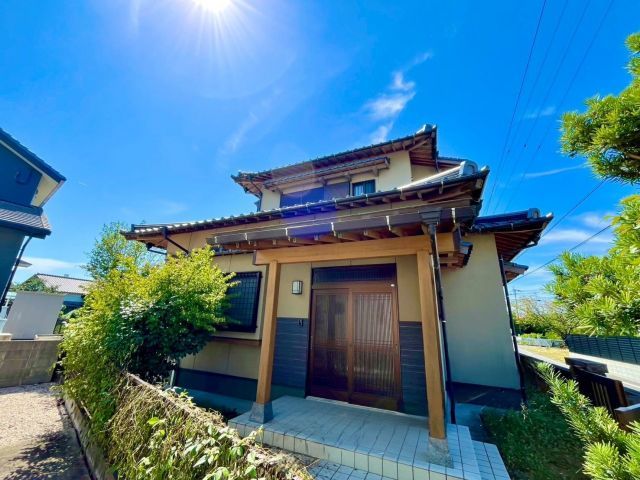 6DK Detached House for Sale in Kurume, Fukuoka - Main Image