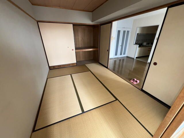Olympia Sakuragawa 2SLDK RC Apartment for Sale in Nanao, Ishikawa - Thumbnail 4