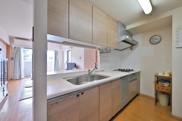 4LDK Apartment for Sale in Kashiwa, Chiba - Oberu Kashiwanoha Hills - Thumbnail 3