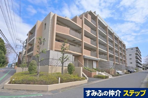 4LDK Apartment for Sale in Kashiwa, Chiba - Oberu Kashiwanoha Hills - Thumbnail 2