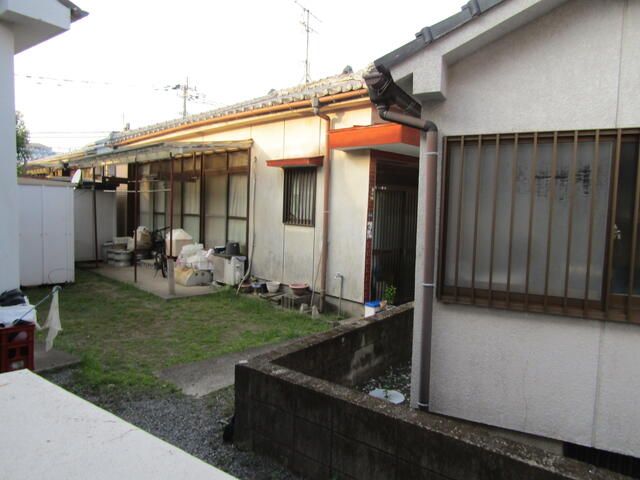 7LDK House for Sale on 333 sqm Land in Kagoshima City - Thumbnail 2