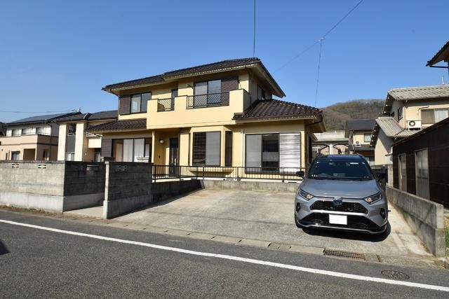 7LDK Detached House for Sale in Ibara, Okayama | 169 sqm - Main Image
