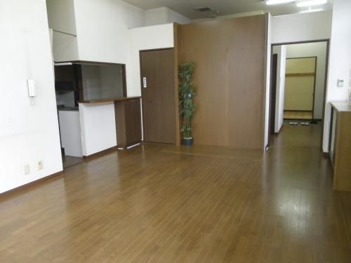 72.1 sqm Commercial Space for Rent near Higashimurayama Station, Tokyo - Thumbnail 3