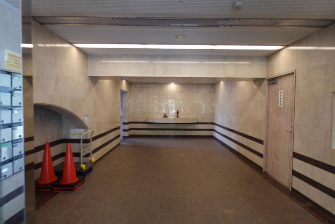 4LDK Apartment for Sale in Hachioji, Tokyo 97.81m² - Thumbnail 2