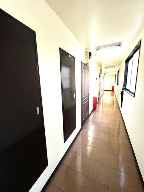 Commercial Unit for Rent in Excellent Heights 102, Adachi, Tokyo - Thumbnail 2