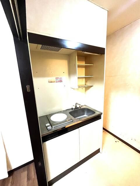 Commercial Unit for Rent in Excellent Heights 102, Adachi, Tokyo - Thumbnail 4