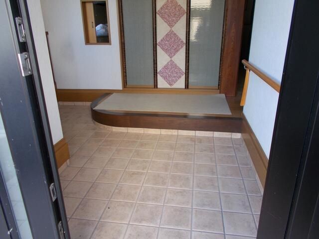 3DK Rental House near Uenohara Station, Yamanashi | 109.3 sqm - Thumbnail 3
