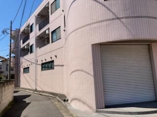 Renovated 8-Unit Apartment Building for Sale in Katsushika, Tokyo - Thumbnail 2