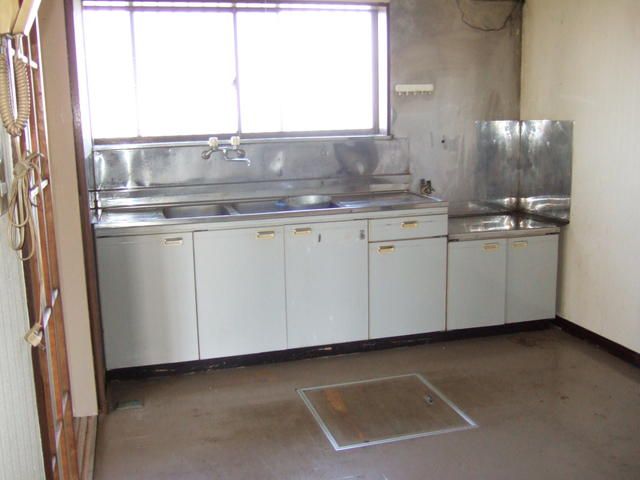 5DK Detached House for Rent in Kazo, Saitama - Thumbnail 4