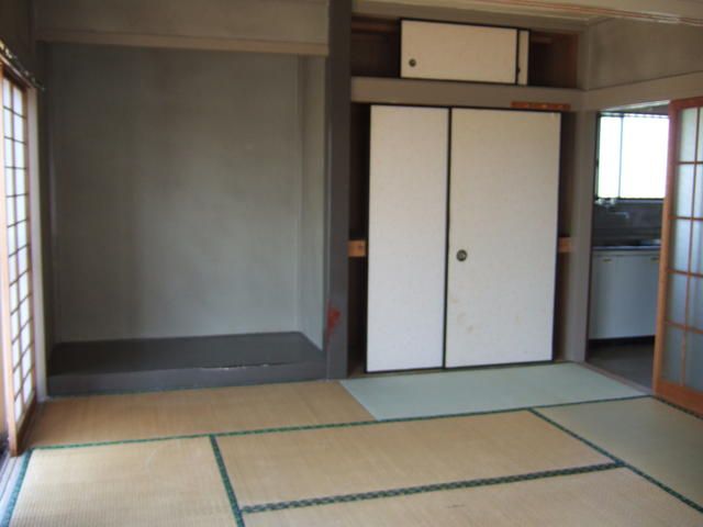 5DK Detached House for Rent in Kazo, Saitama - Thumbnail 3