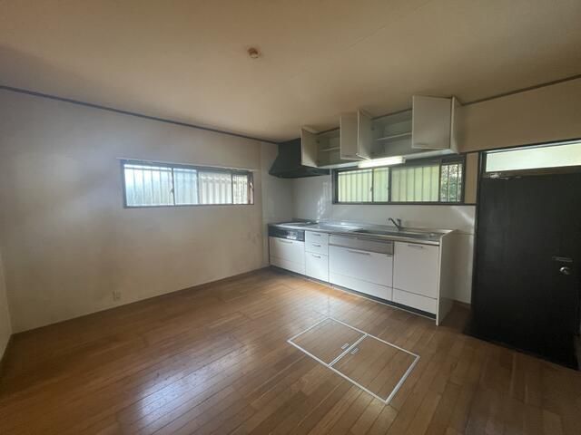 3LDK Wooden House on 251sqm Land in Kurate, Fukuoka - Thumbnail 3