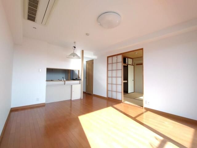 3LDK Apartment for Sale in Quiet Fukui City Neighborhood - Thumbnail 3