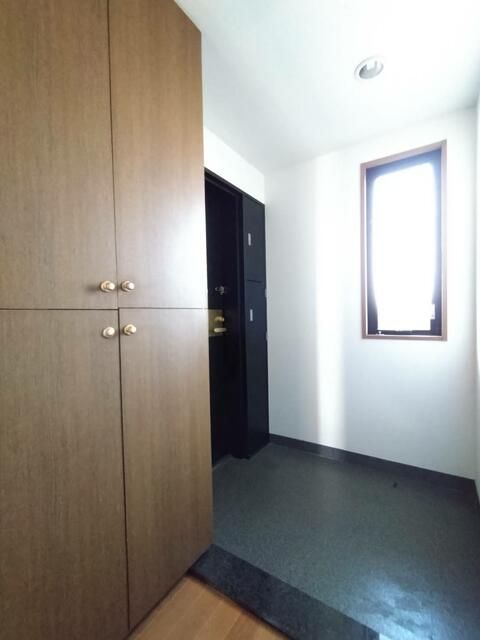 3LDK Apartment for Sale in Quiet Fukui City Neighborhood - Thumbnail 2