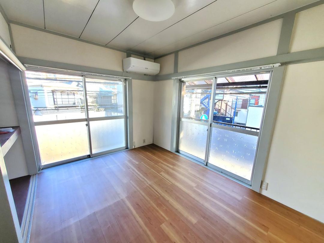 2LDK House for Rent in Minami-Shinagawa, Shinagawa-ku, Tokyo - Thumbnail 2