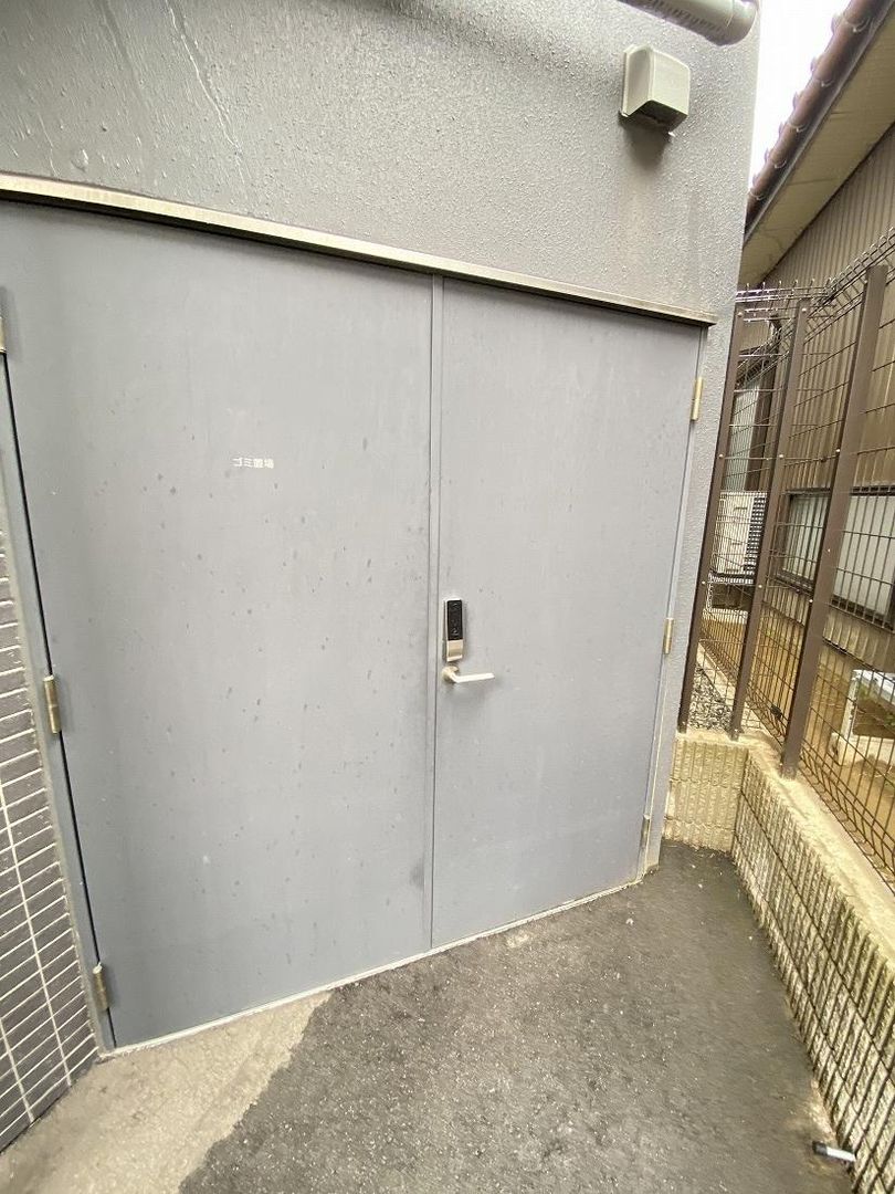 Modern 3LDK Apartment in Toyama City - 70.93 sqm - Thumbnail 4