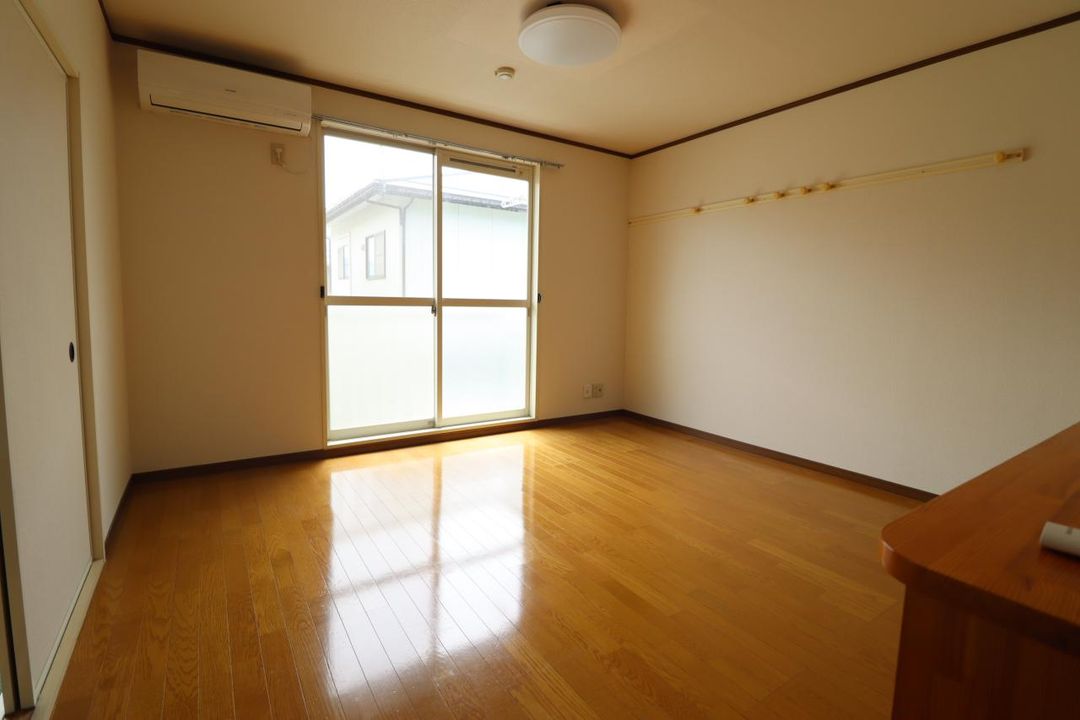 2LDK Apartment for Rent in Aizuwakamatsu, Fukushima - Thumbnail 3