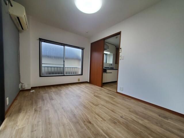 Matsue Heights Apartment Building for Sale in Shinagawa, Tokyo - Thumbnail 3