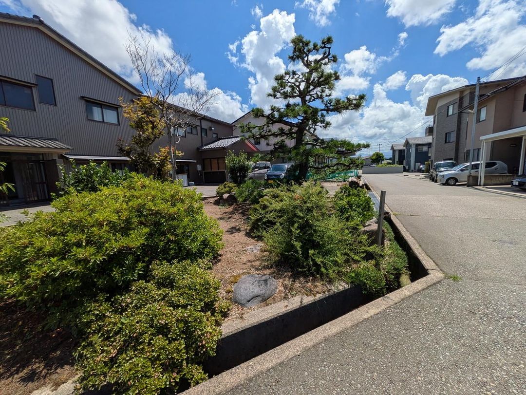 Corner Lot House with 3 Free Parking Spaces in Kanazawa - Thumbnail 4