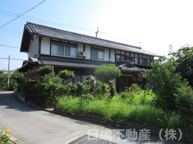 10SDK House on 828 sqm Corner Lot in Nagahama, Shiga - Image 11
