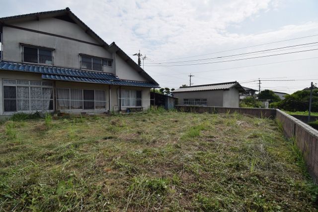 Spacious 6DK House on 831 sqm Land in Kotake, Fukuoka - Thumbnail 4