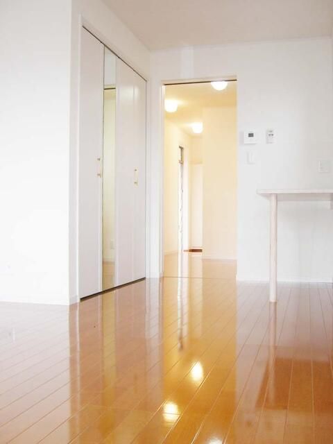 Furnished 1K Apartment for Rent in Yokohama Tsurumi - Thumbnail 4