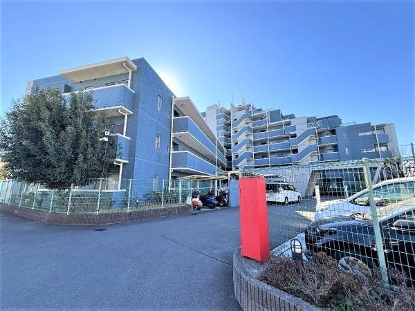 1SLDK Apartment for Sale in Chofu, Tokyo - 63.41 sqm - Thumbnail 2
