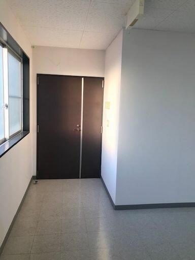 Office for Rent in Morioka, Iwate - 83m² - Thumbnail 3
