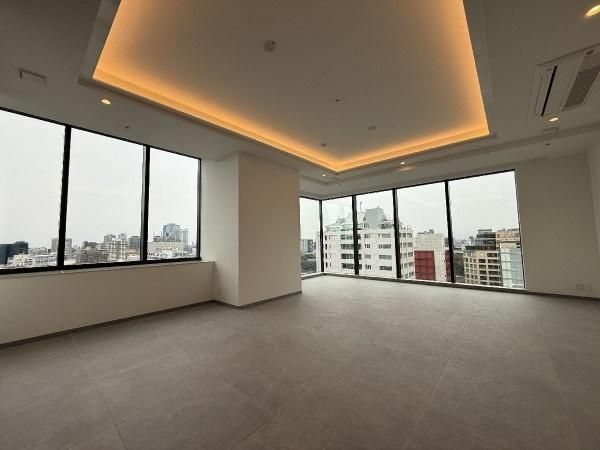 Park Court The Sambancho House - New 2LDK Apartment in Chiyoda, Tokyo - Thumbnail 3