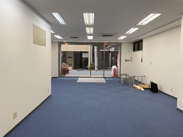 Renovated Commercial Unit for Rent in Taito, Tokyo - Thumbnail 4