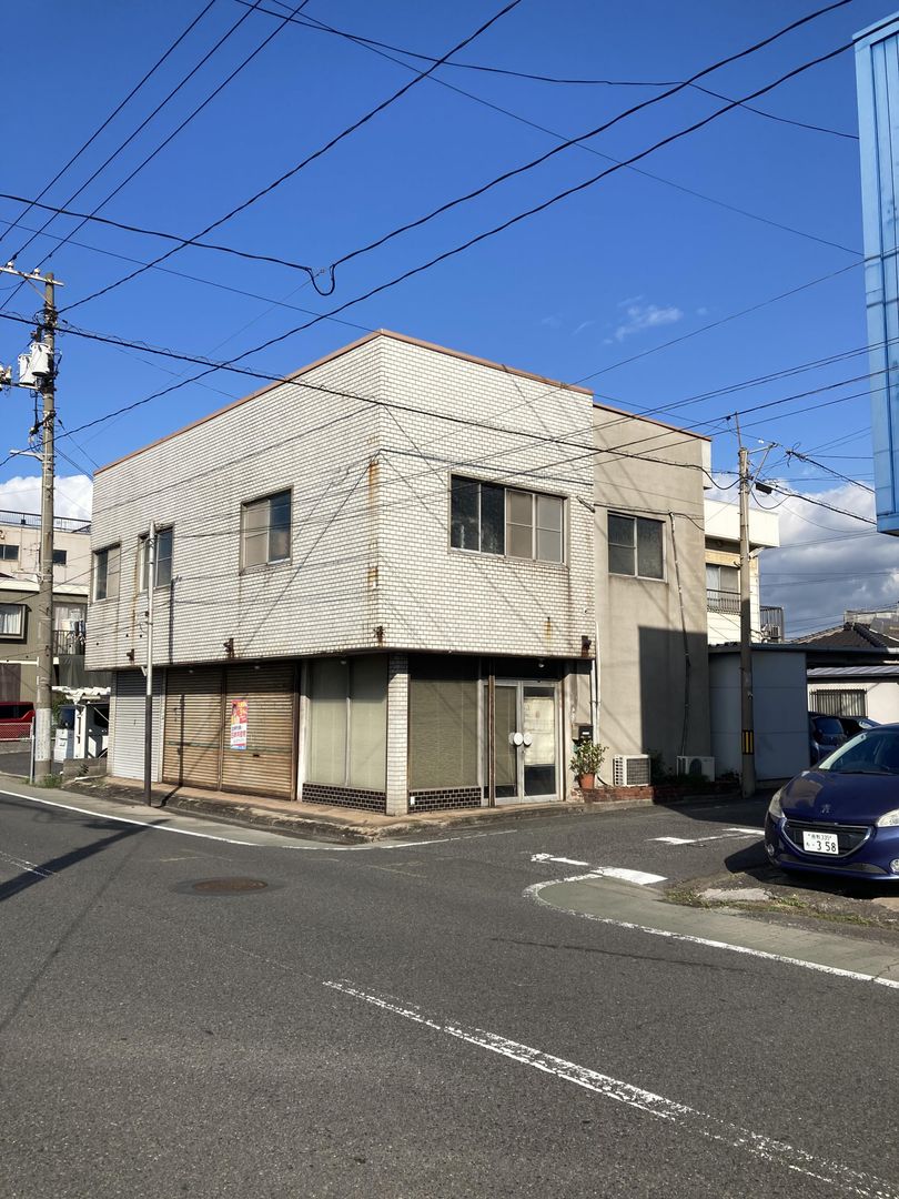 1973 3DK Steel House on Corner Plot in Kurashiki, Okayama - Thumbnail 2