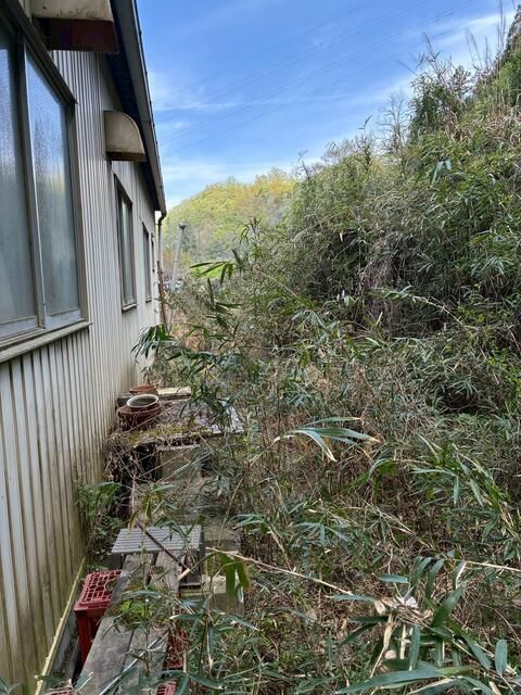 Factory for Sale in Tsuru, Yamanashi - 99 sqm - Thumbnail 2