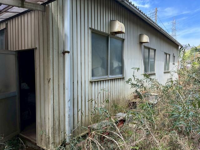 Factory for Sale in Tsuru, Yamanashi - 99 sqm - Thumbnail 3