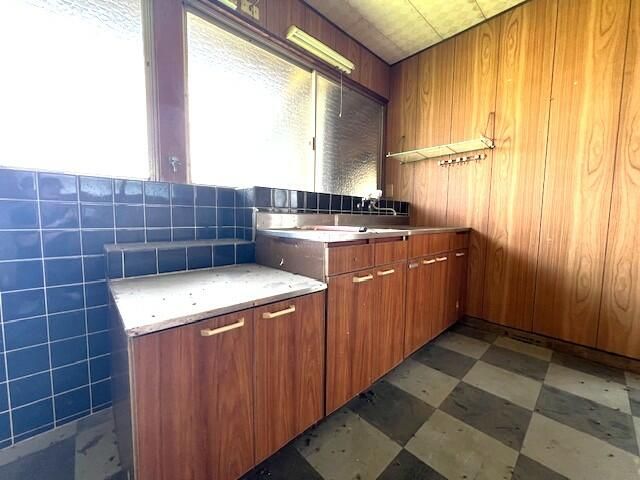 Spacious 2DK House on Large Plot in Quiet Mannō Town, Kagawa - Thumbnail 4