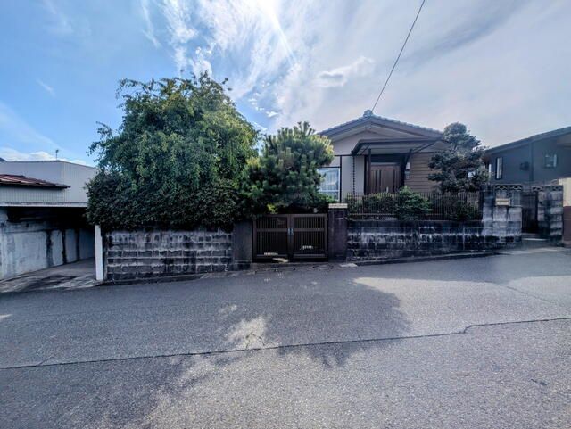 5DK Detached House for Sale in Shimonoseki, Yamaguchi - Thumbnail 4